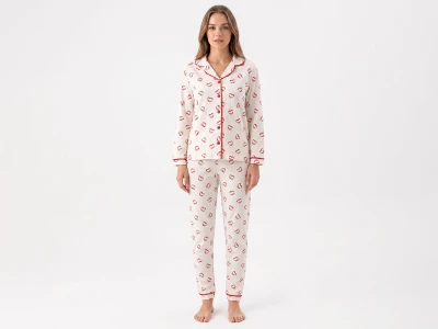 Öpücük Desenli Yakalı Düğmeli Anne Yetişkin Beden Pijama Takım