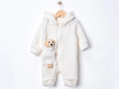 Toptan DENİTO Oyuncaklı Peluş Unisex Bebe Tulum BEYAZ - Beniz Bebe