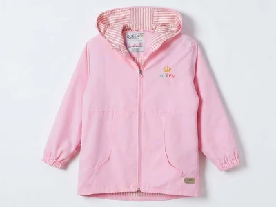 Toptan CRİSPY Queen Baskılı Cepli Kız Yağmurluk PEMBE - Beniz Bebe