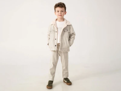 Toptan LESSOTTO Racer Baskılı İçi Peluşlu Ceketli Üçlü Erkek Takım KREM - Beniz Bebe