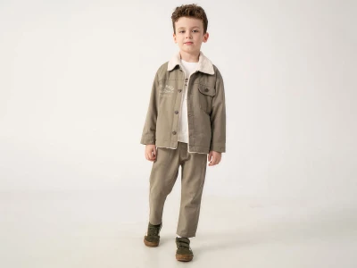 Toptan LESSOTTO Racer Baskılı İçi Peluşlu Ceketli Üçlü Erkek Takım - Toptan Çocuk Giyim Beniz Kids