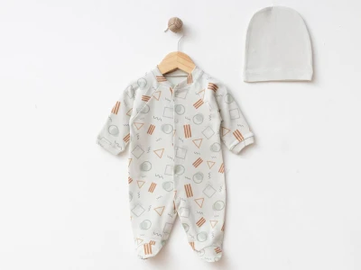 Şapkalı Desenli Erkek Bebe Tulum