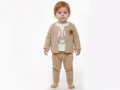 Toptan ELCİ BABY Tavşan Baskılı Hırkalı Kız Bebe Üçlü Takım  KAHVERENGİ - Beniz Bebe