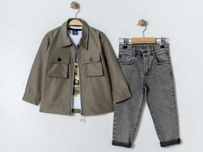 Üçlü Ceketli Erkek Takım